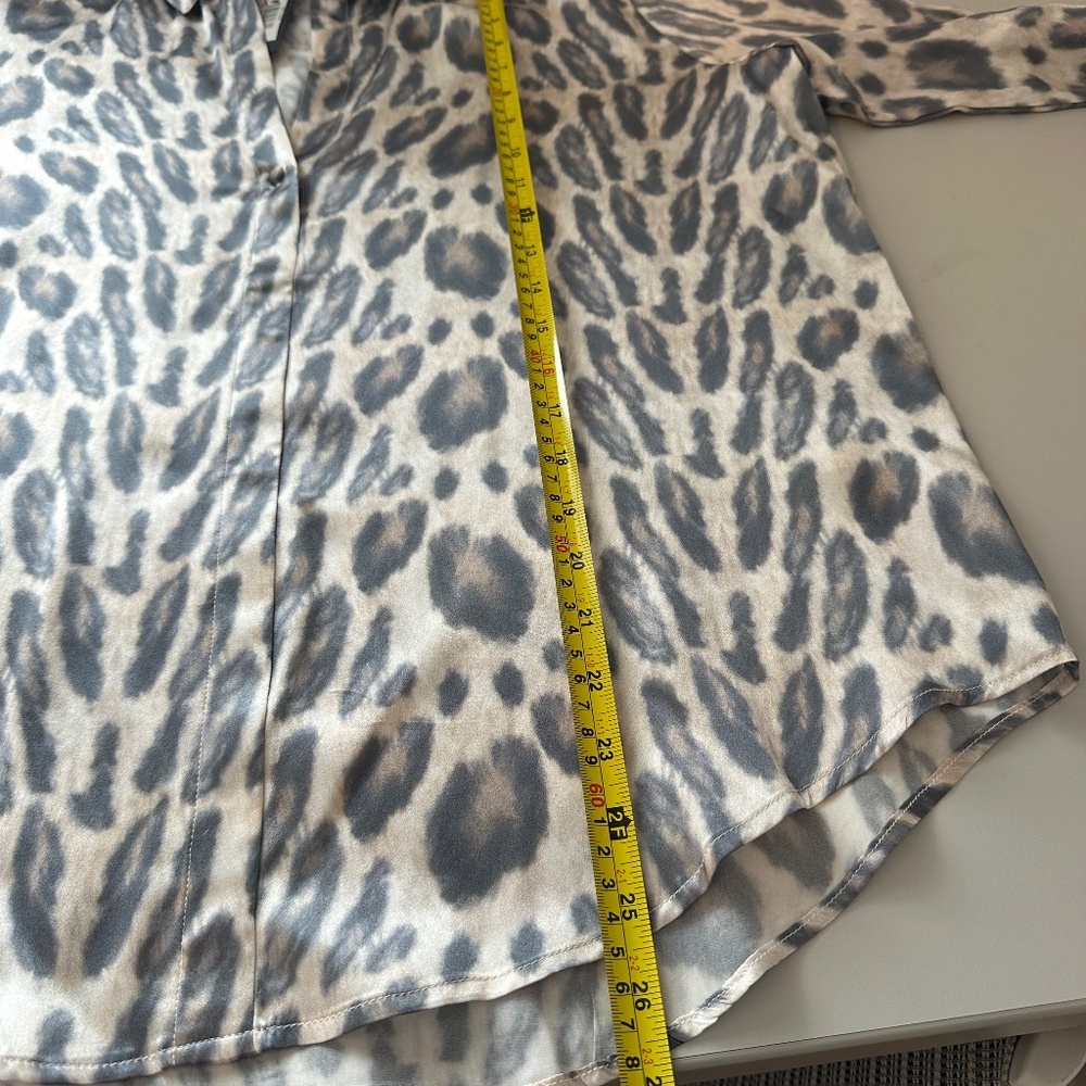 NWT Catherine Gee Daria French Cuff Silk Blouse - New Leopard | Size Large - Picture 11 of 11